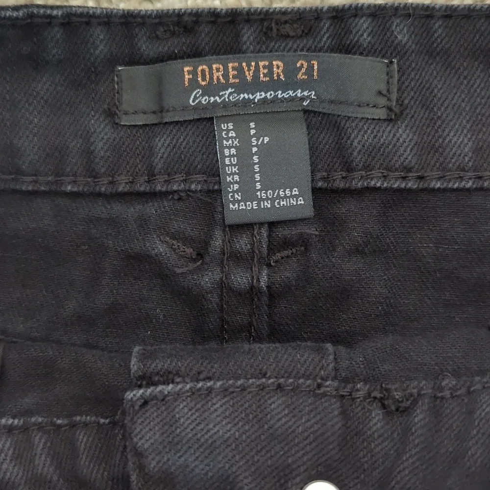 Forever 21 Black Denim Button-Front Skirt Size S - Picture 2 of 7